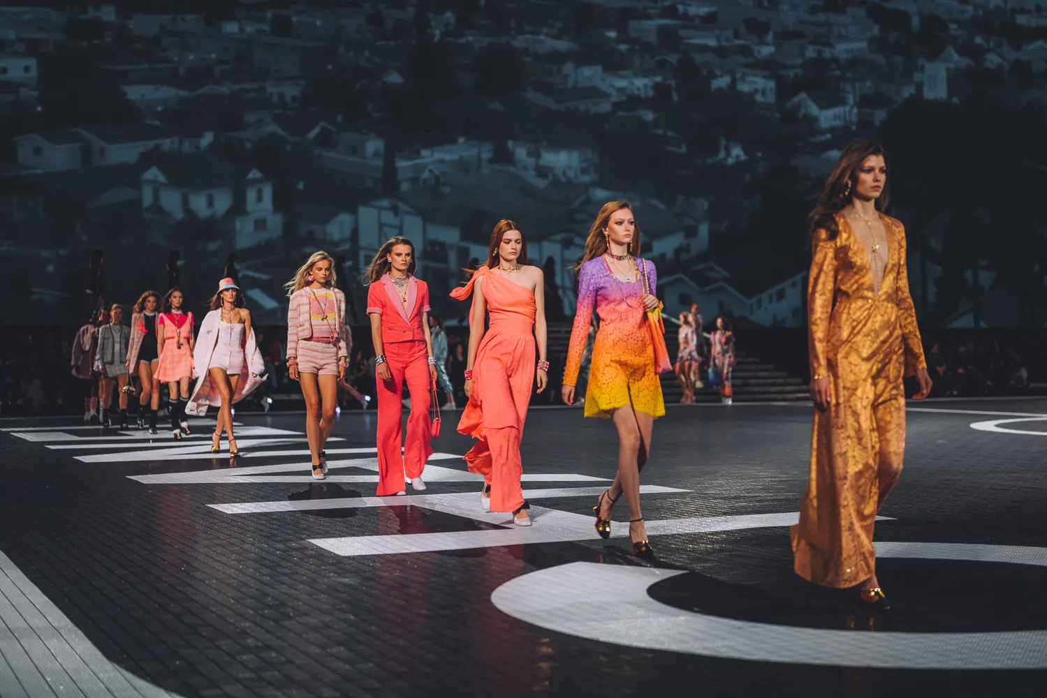 SUSTAINABLE FASHION FORUM